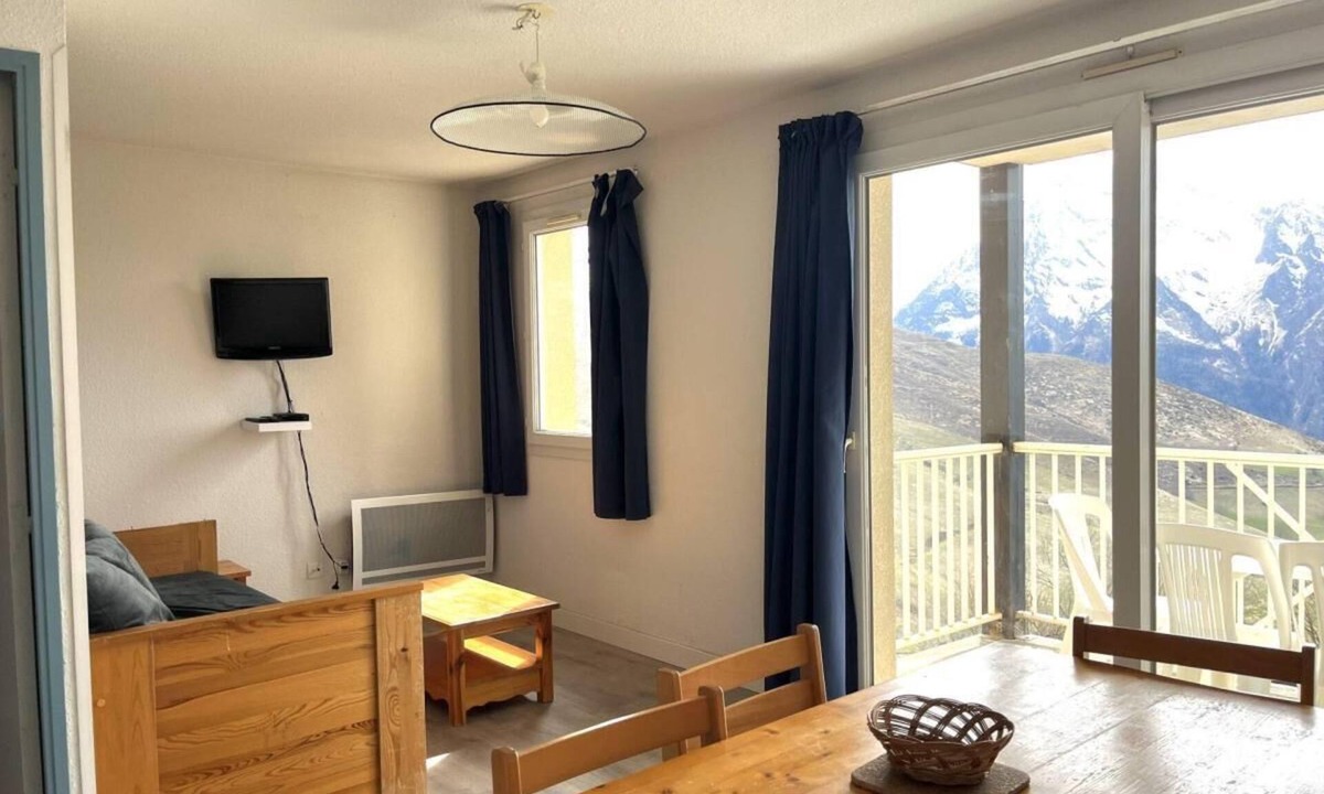 Résidence Les Balcons Du Soleil Pièces Cabine Personnes Germ | Peyragudes