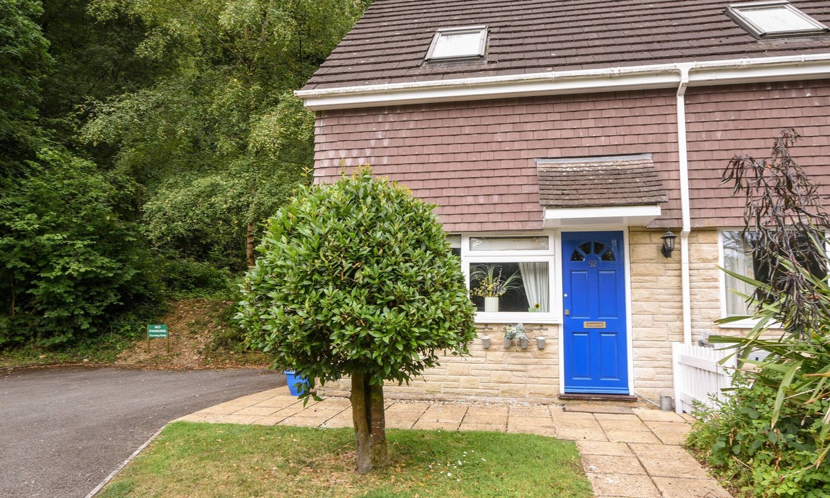 Fernhill Heights | Charmouth