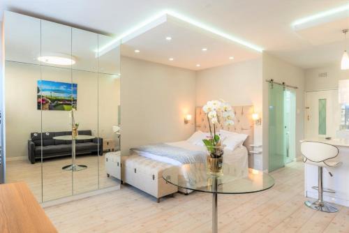 Diplomat | Cape Town City Centre