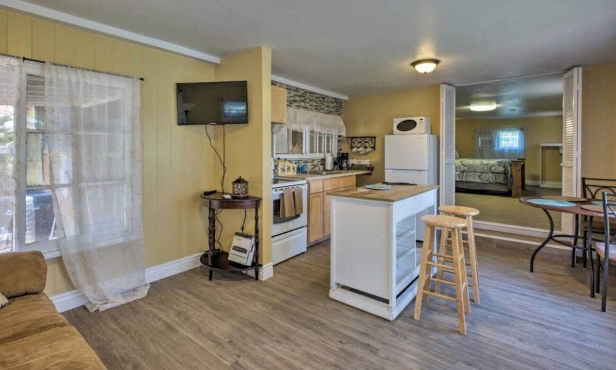 Airy Wahiawa | Wahiawa