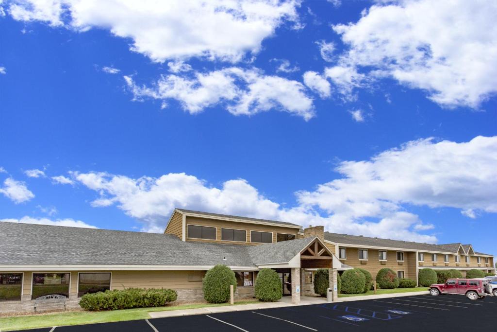 Americinn | Dickinson