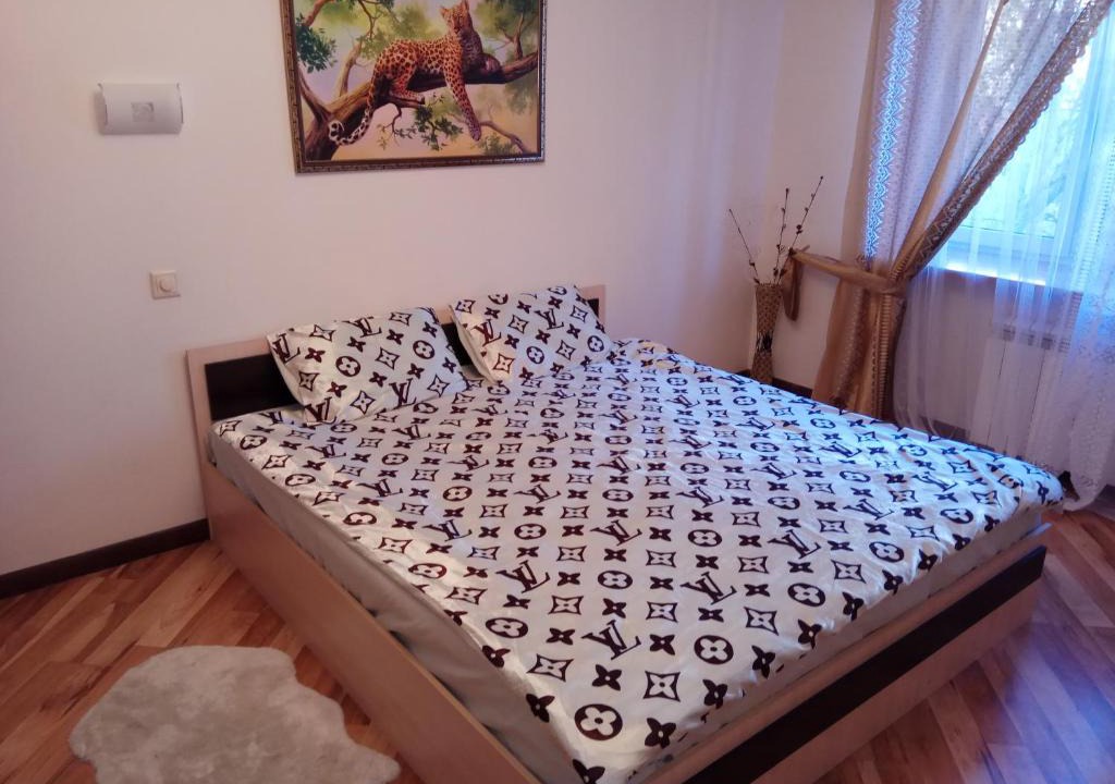 Garibaldi | Lomonosovsky District