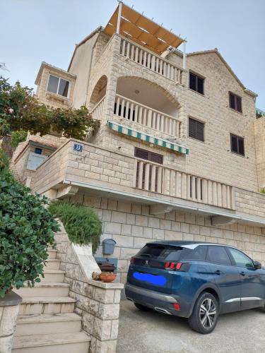 Space Postira Brac | Postira