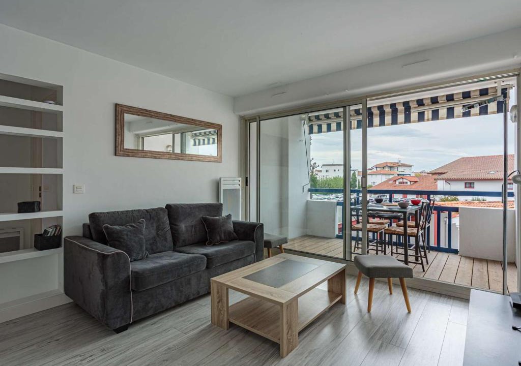 Ciboure Pièces Personnes | Ciboure