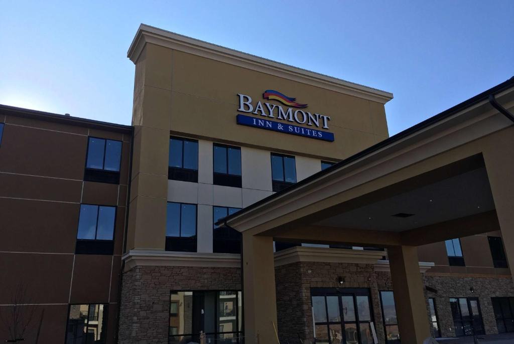 Baymont | Page