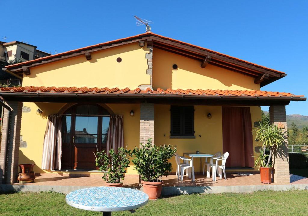 Holiday Garden Barbecue | San Quirico