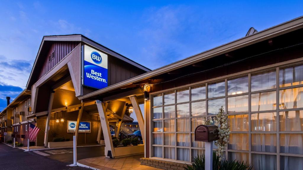 Garden Villa Inn | Roseburg