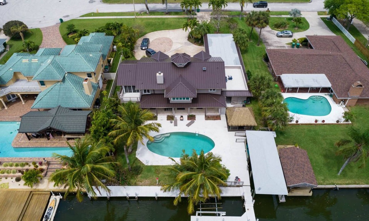 The Resort Cocoa Beach | Cocoa Isles