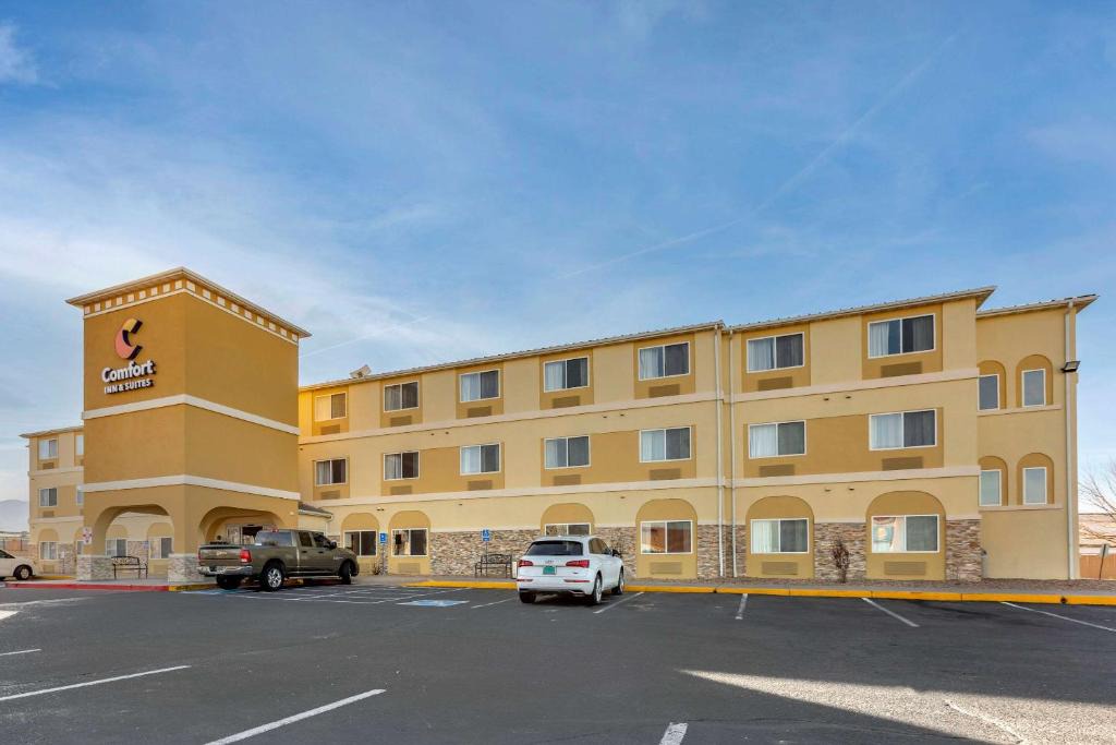 Comfort Inn Suites Alameda At Balloon Fiesta Park | Northeast Heights