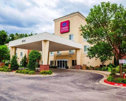Comfort Suites Independence | Independence