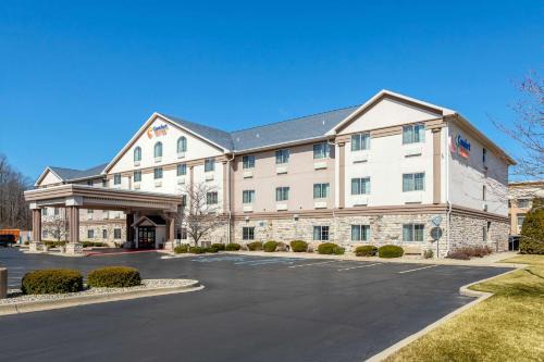 Comfort Suites Stevensville Joseph | Stevensville