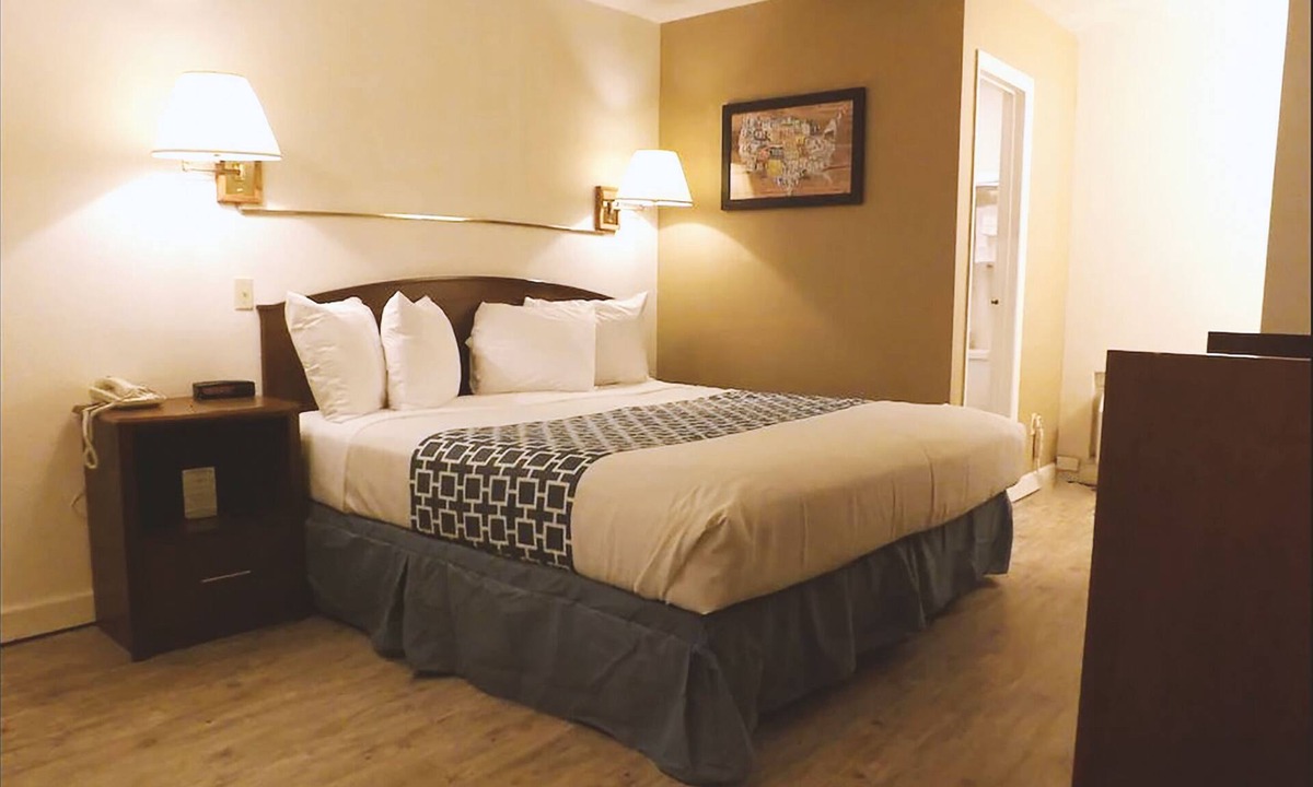 Coratel Inn | McCook