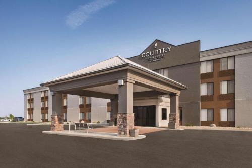 Country Inn | Sturtevant