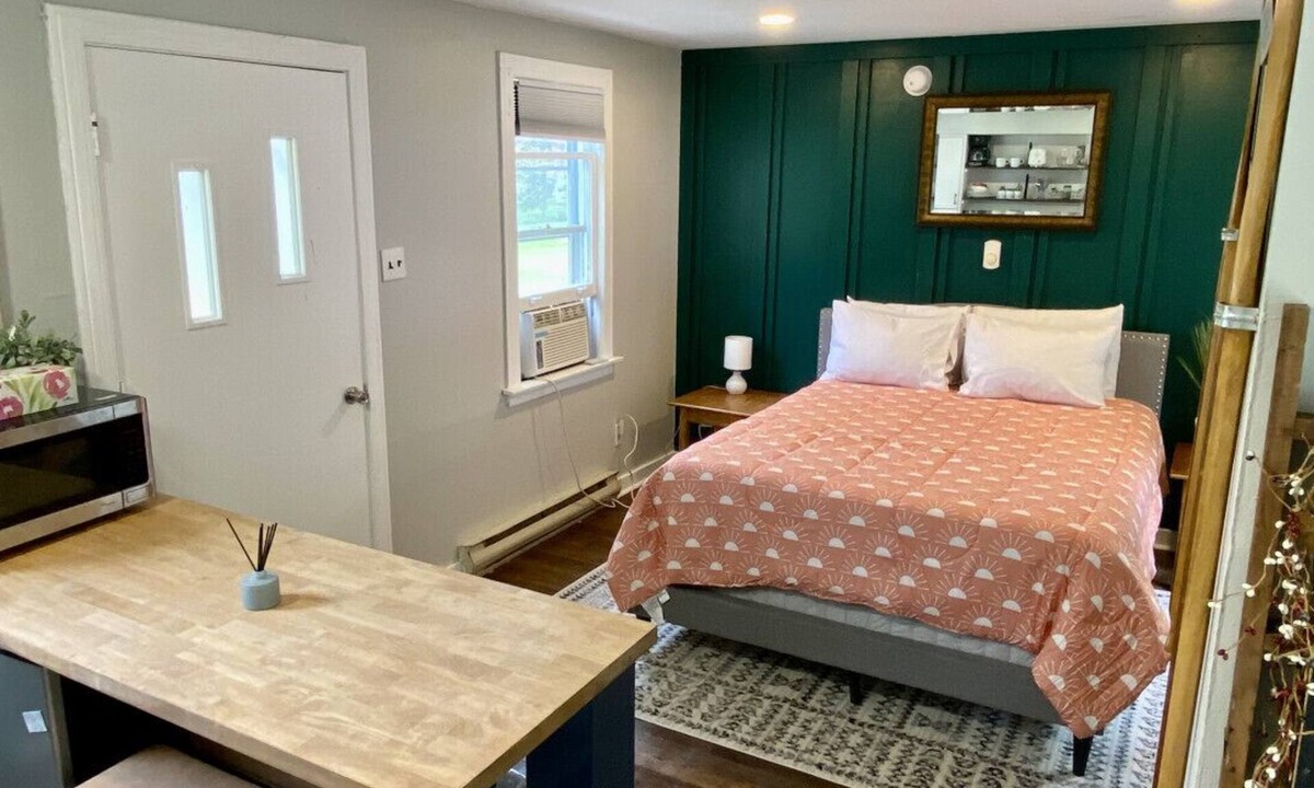 Roosevelt Cottage Coloma | Lake Michigan Beach