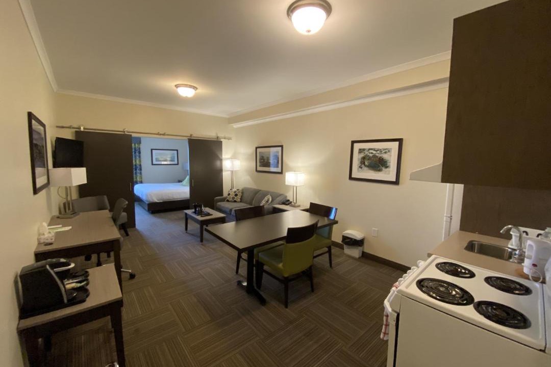 Crossroads Inn | Paradise