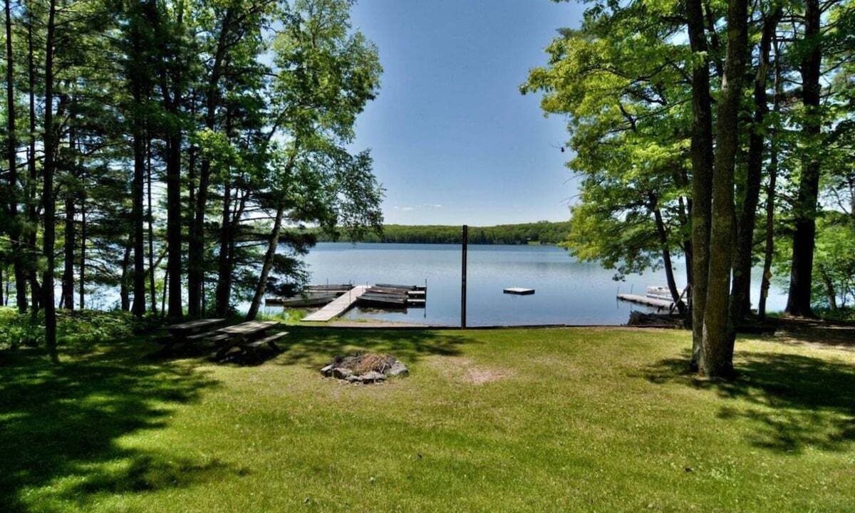 Deer Trail Resort Lakeside | Iron River