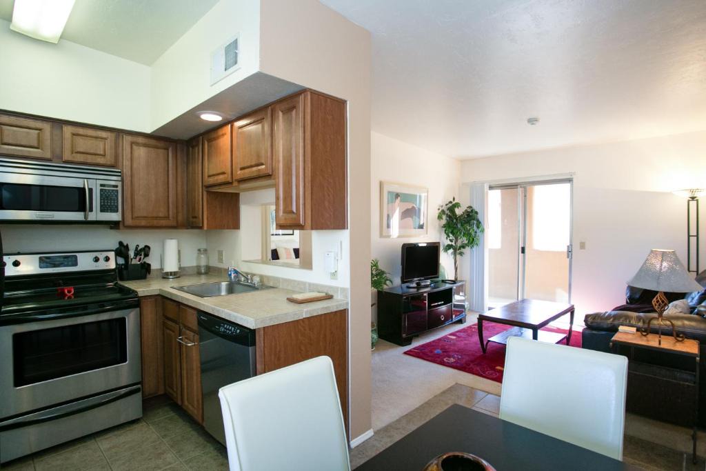 Desert Retreat | Hedrick Acres