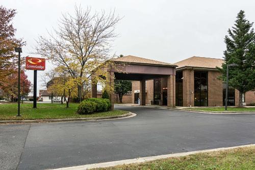 Econo Lodge Andrews Afb | Clinton