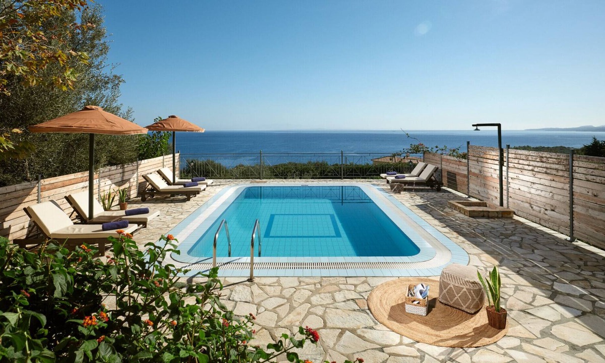 Emerald Classic Villa | Varvara