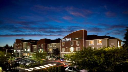 Navigator Inn | Holly