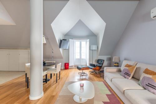 Library Loft | Baixa