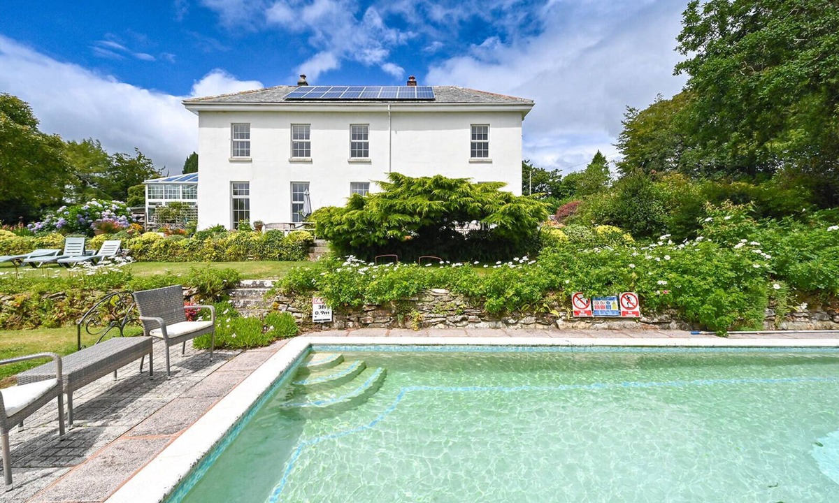 Fowey Gardens Historic Mansion | Lanreath