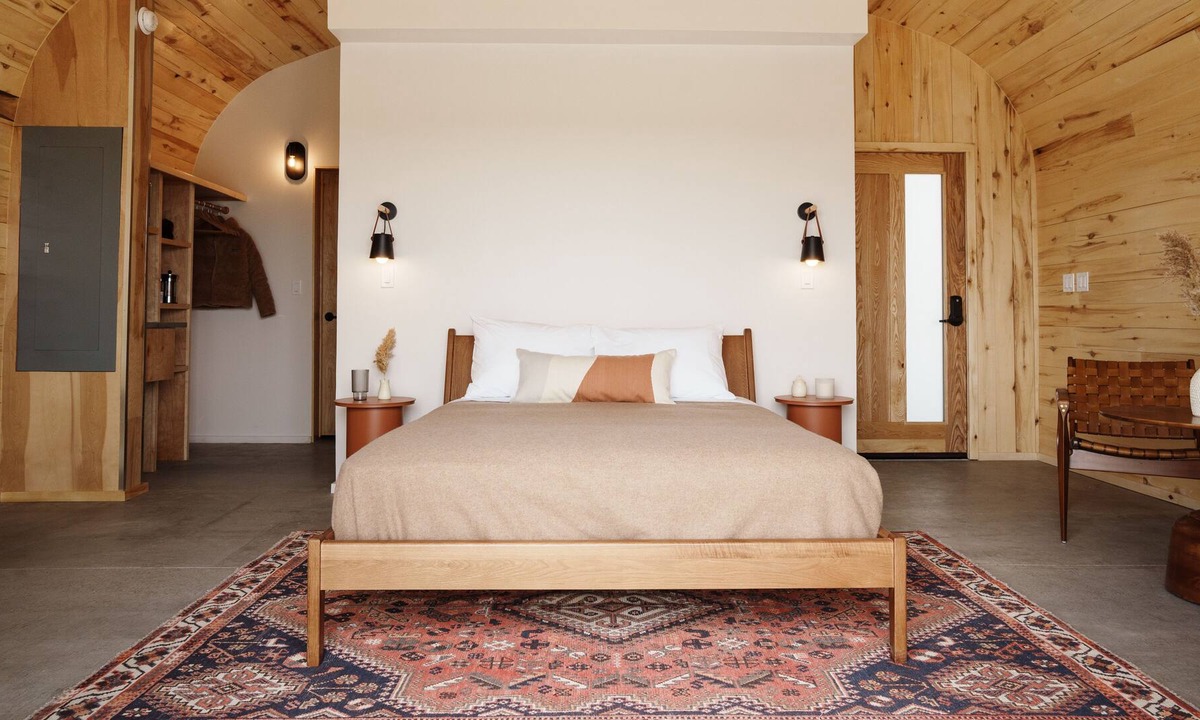Frontier Yurt Rio Grande County | Center
