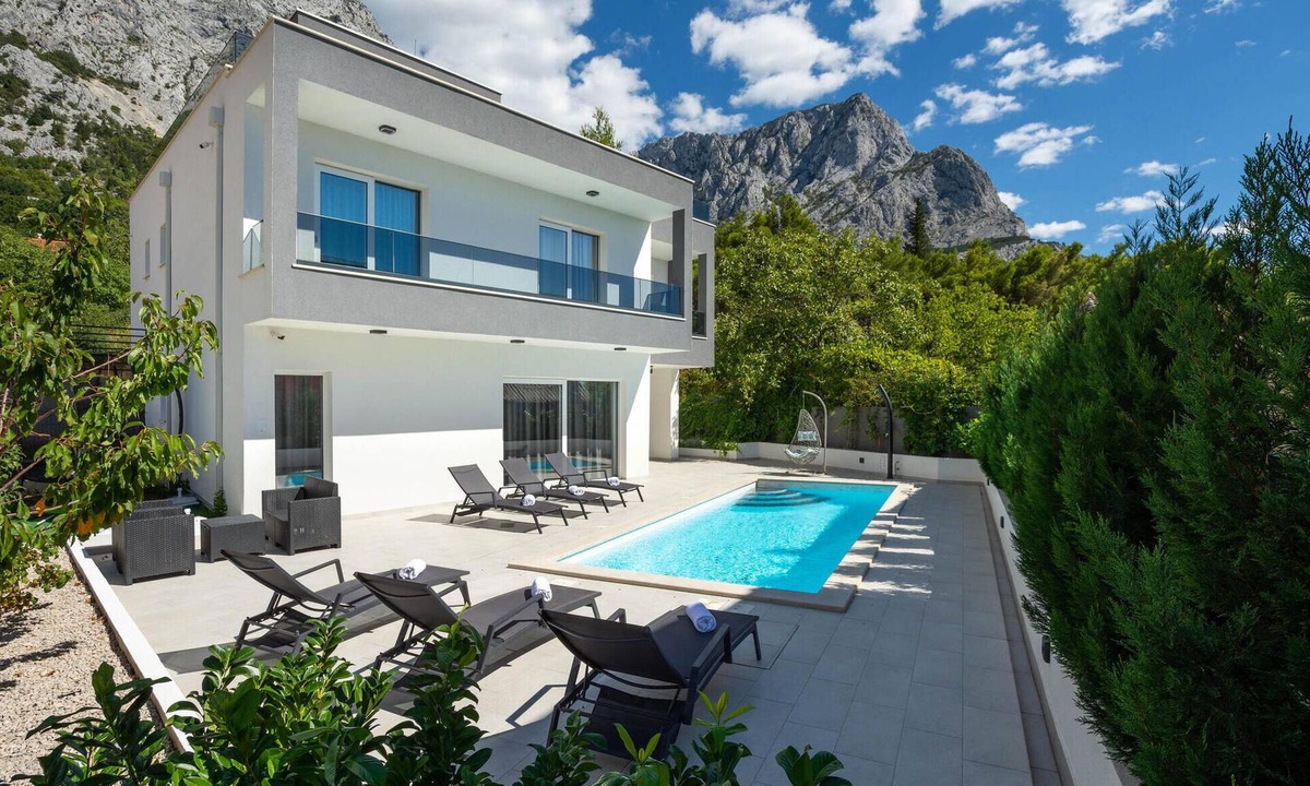 Accommodation Bast | Bast
