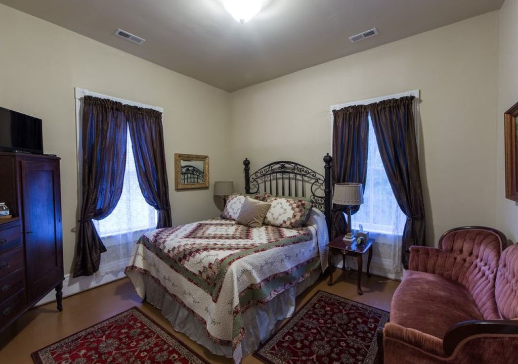 Grand Victorian Inn | Park City