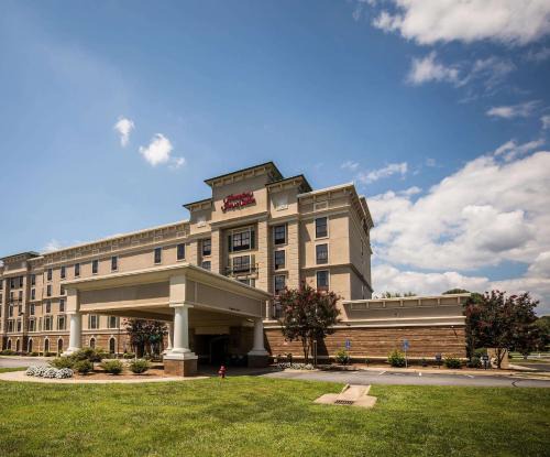 Hampton Inn Dobson | Dobson