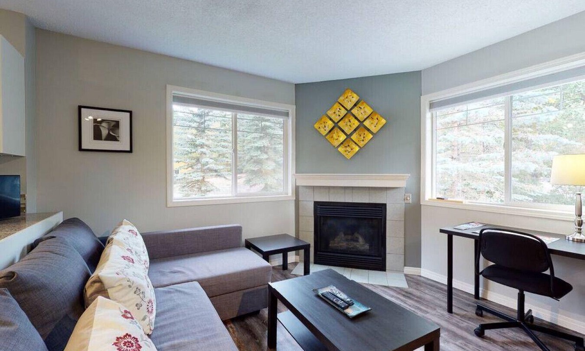 Banff Boundary Lodge | Harvie Heights