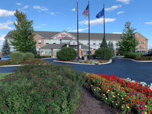 Hilton Garden Inn Oconomowoc | Summit Corners