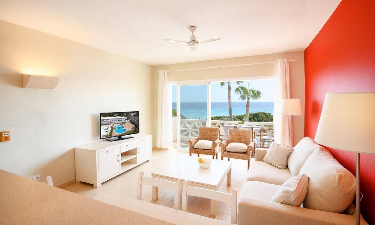 Holiday San Cristobal Persons Bedrooms | Sant Tomas