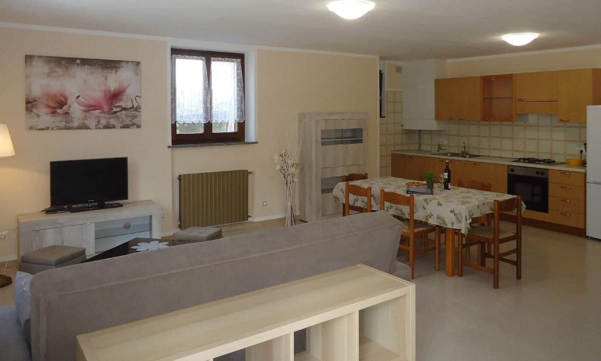 Ferienwohnung Für Personen Mit Idro | Crone