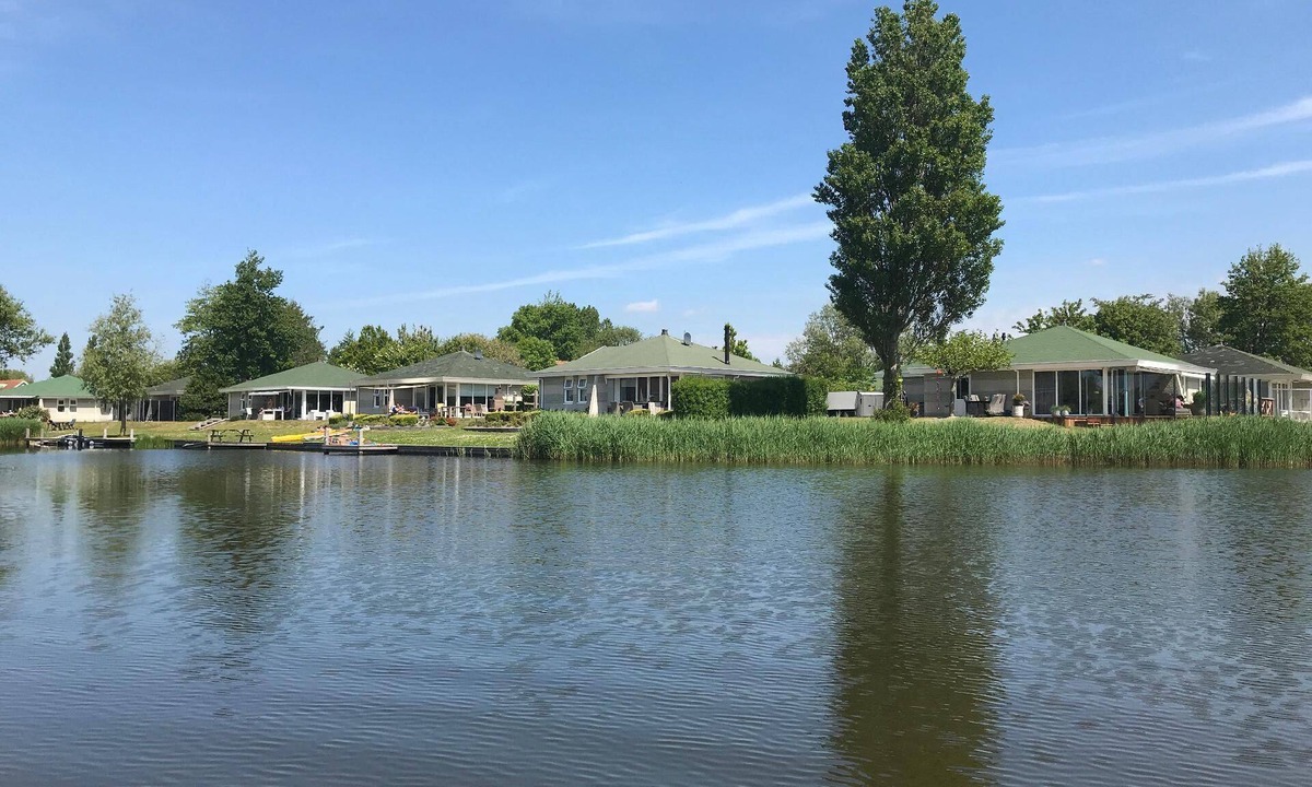 Holiday Makkum Fr Persons Bedrooms | Makkum