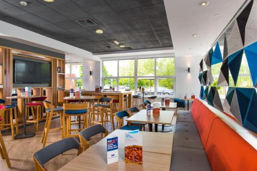 Holiday Inn Express Burton Trent Ihg Hotel | Burton on Trent