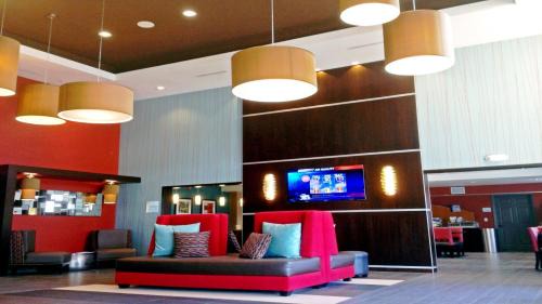Holiday Inn Express Bakersfield Ihg Hotel | Pumpkin Center