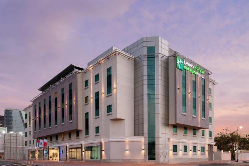 Holiday Inn Express Dubai Safa Park | Al Wasl