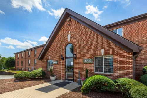 Extended Stay America Suites Greensboro Wendover Ave | Greensboro