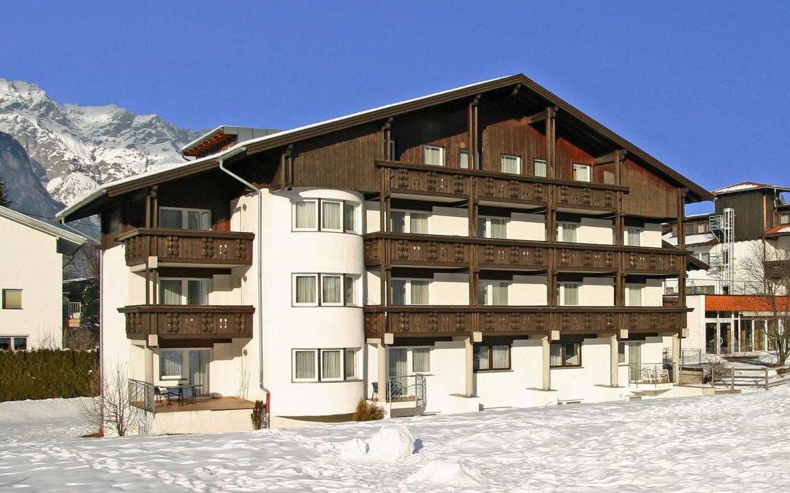 Hotel Edelweiss Incl Lift Pass | Goetzens