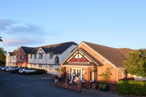 Holt Lodge Hotel | Wrexham