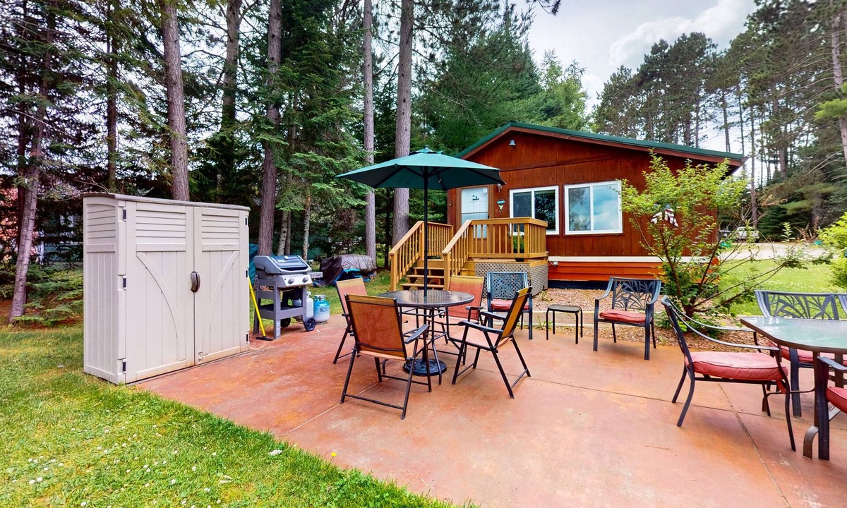 Catfish Cottage | Eagle River