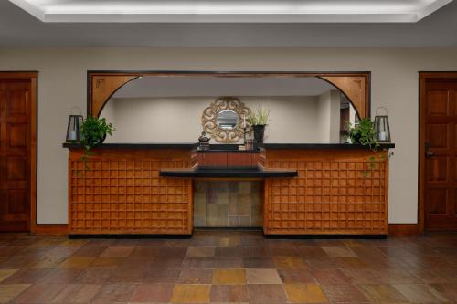 La Monarca Hotel B | The East Side