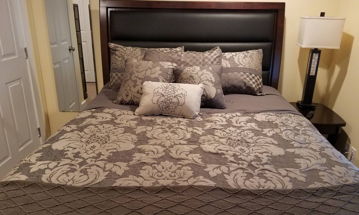 Located The Heart Of Downtown Penn Yan New York | Penn Yan