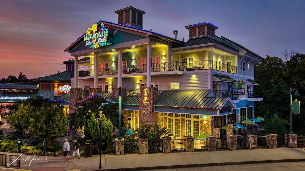 Margaritaville Island Hotel | Pigeon Forge