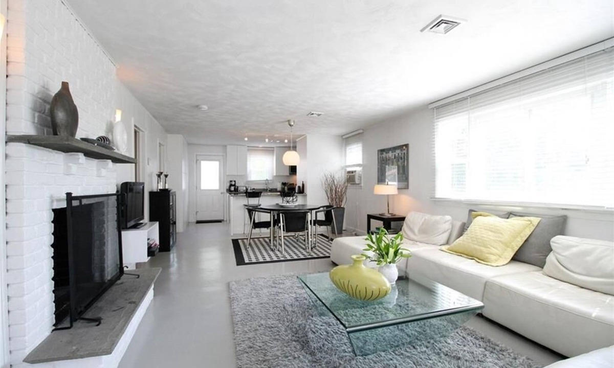 Beach Cottage Beaches | Newport East