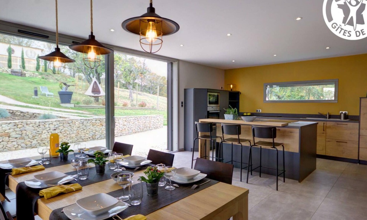 Gite Montbrison Persons | Montbrison