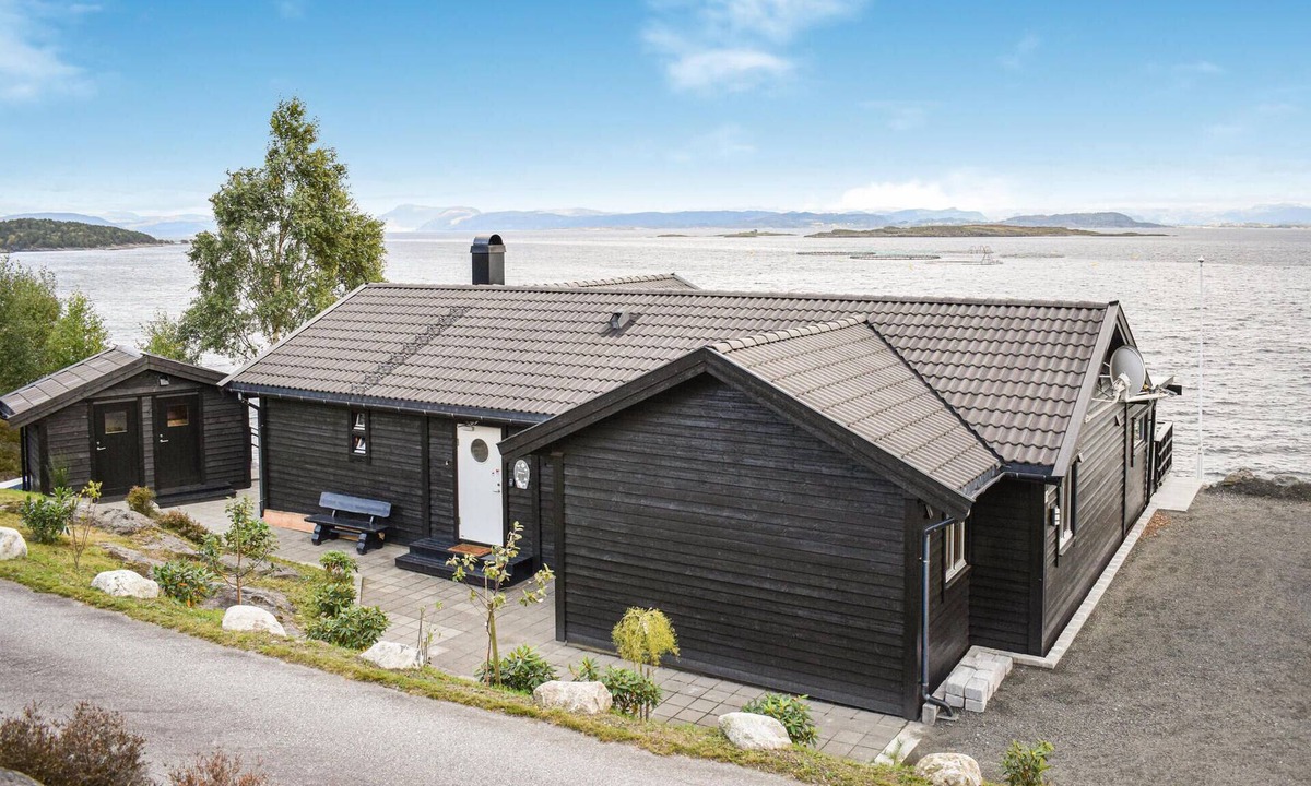 Accommodation Nedstrand | Hervik