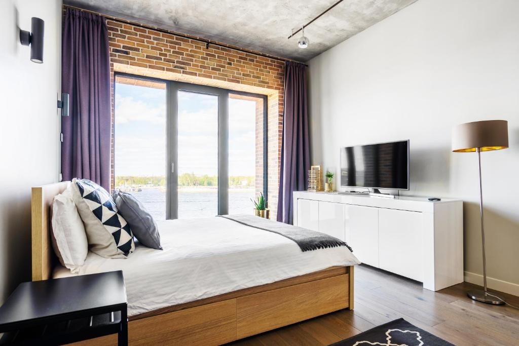 Loft | Dekabristov Island