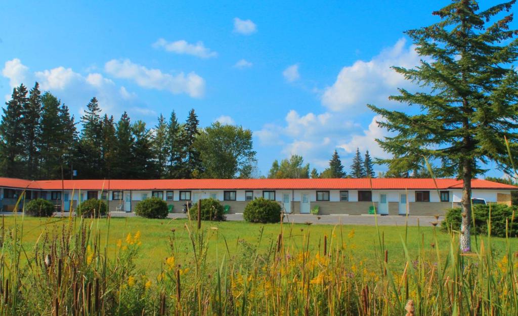 Park Side Motel | Otonabee-South Monaghan